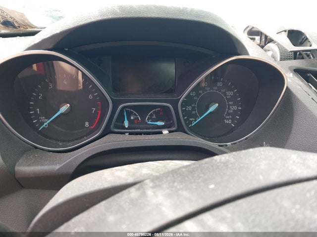 1FMCU9J90HUC56318 Ford Escape Titanium