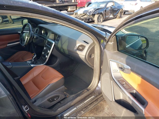 Aukcja sprzedaży 2016 Volvo S60 T5 Drive-e Premier, vin: YV126MFK3G2396568, numer aukcji: 45798256