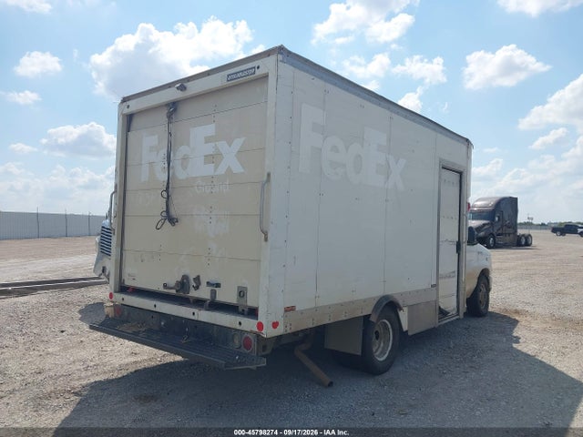 45798274 :رقم المزاد ، 1FDWE3FN2MDC01828 vin ، 2021 Ford E-350 Cutaway مزاد بيع