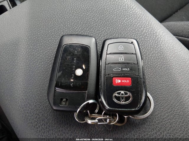 4T1DBADK8SU508253 Toyota CAMRY LE