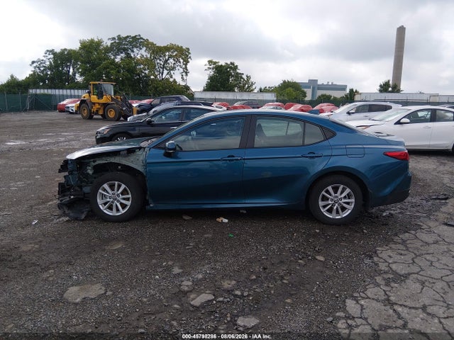 4T1DBADK8SU508253 Toyota CAMRY LE
