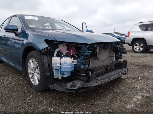 4T1DBADK8SU508253 Toyota CAMRY LE