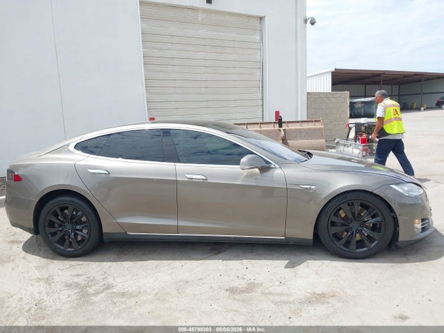 5YJSA1S2XFF089242 Tesla Model S 70d/85d/p85d