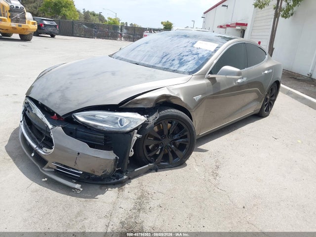 Tesla Model S 70d/85d/p85d 2015 5YJSA1S2XFF089242 Image 2