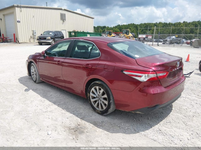 Toyota CAMRY LE 2018 4T1B11HK4JU672134 Image 3