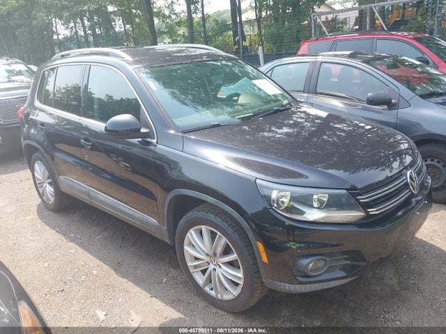 2013 Volkswagen Tiguan Se მანქანა იყიდება აუქციონზე, vin: WVGBV7AX0DW510183, აუქციონის ნომერი: 45798311