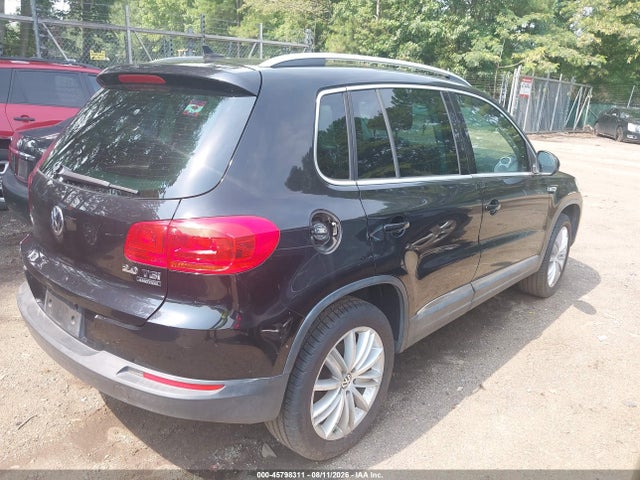 2013 Volkswagen Tiguan Se მანქანა იყიდება აუქციონზე, vin: WVGBV7AX0DW510183, აუქციონის ნომერი: 45798311
