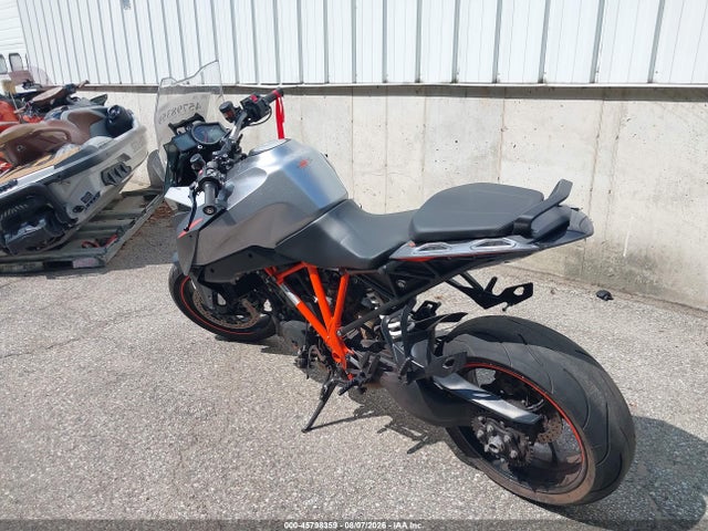 KTM 1290 Super Duke Gt 2017 VBKV69404HM953865 Image 3