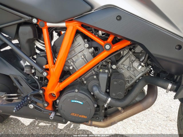 KTM 1290 Super Duke Gt 2017 VBKV69404HM953865 Image 8