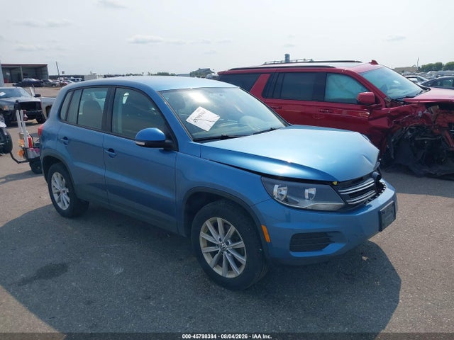 45798384 :رقم المزاد ، WVGBV7AX8JK001641 vin ، 2018 Volkswagen Tiguan Limited 2.0t مزاد بيع