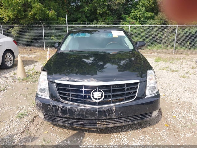 45798464 :رقم المزاد ، 1G6KH5E63BU127948 vin ، 2011 Cadillac Dts Premium Collection مزاد بيع