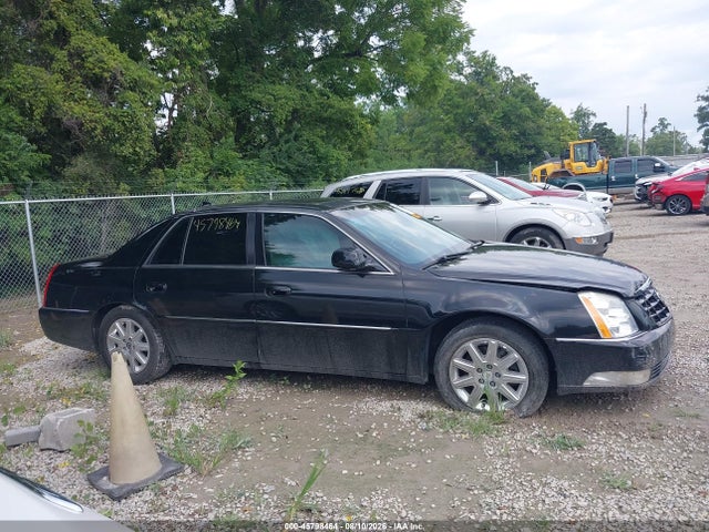 45798464 :رقم المزاد ، 1G6KH5E63BU127948 vin ، 2011 Cadillac Dts Premium Collection مزاد بيع