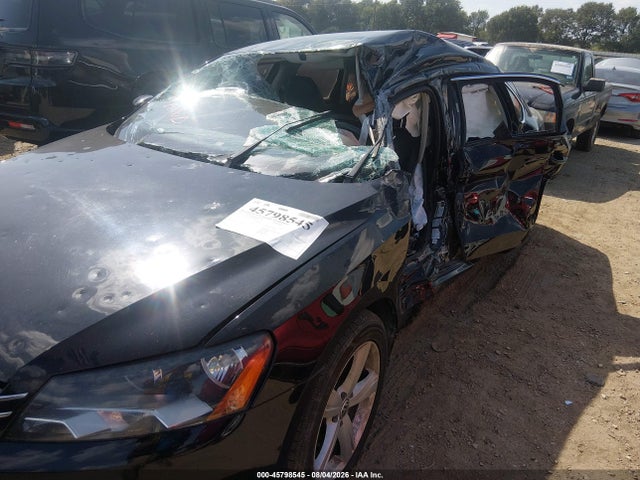 45798545 :رقم المزاد ، 1VWBT7A35FC029340 vin ، 2015 Volkswagen Passat 1.8t Se مزاد بيع