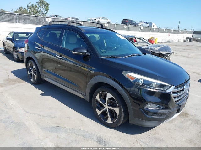 2017 KM8J33A21HU317850 main image