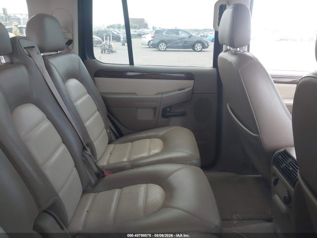 2003 Ford Explorer Eddie Bauer მანქანა იყიდება აუქციონზე, vin: 1FMZU74K33ZB15932, აუქციონის ნომერი: 45798570