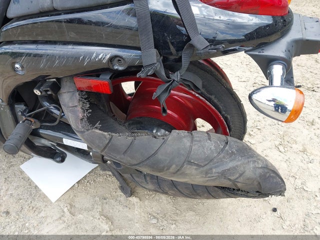 Suzuki VZ1500 2019 JS1VY55A7K2100028 Image 14