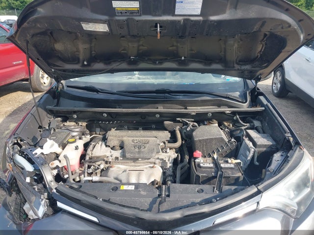 Toyota RAV4 LE 2018 2T3BFREV7JW855243 Image 10