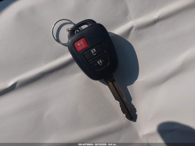 Toyota RAV4 LE 2018 2T3BFREV7JW855243 Image 11