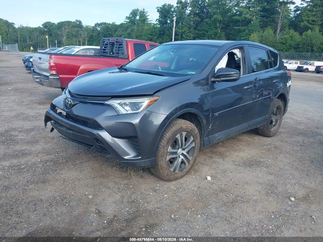 Toyota RAV4 LE 2018 2T3BFREV7JW855243 Image 2