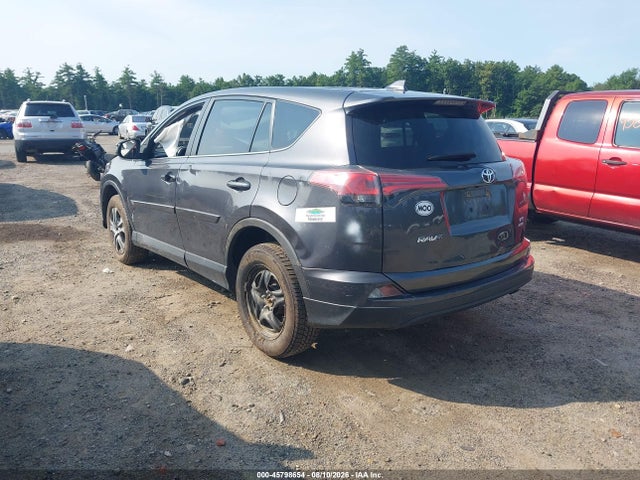 Toyota RAV4 LE 2018 2T3BFREV7JW855243 Image 3