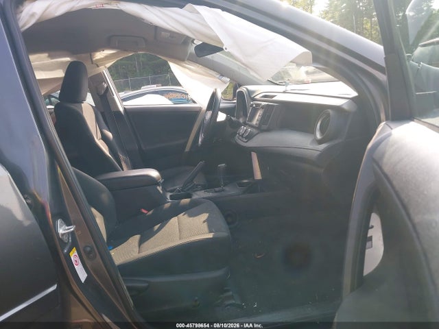 Toyota RAV4 LE 2018 2T3BFREV7JW855243 Image 5