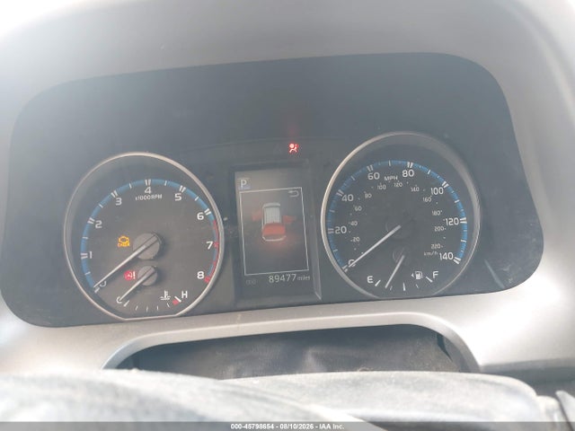 Toyota RAV4 LE 2018 2T3BFREV7JW855243 Image 7