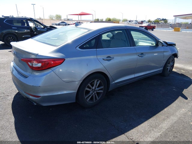 Hyundai SONATA SE 2016 5NPE24AF9GH261893 Image 4