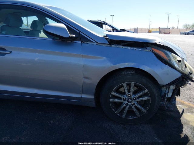 Hyundai SONATA SE 2016 5NPE24AF9GH261893 Image 6