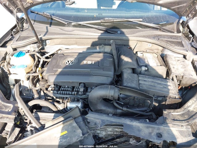 2016 Volkswagen Passat 1.8t Se მანქანა იყიდება აუქციონზე, vin: 1VWBS7A39GC038451, აუქციონის ნომერი: 45798690