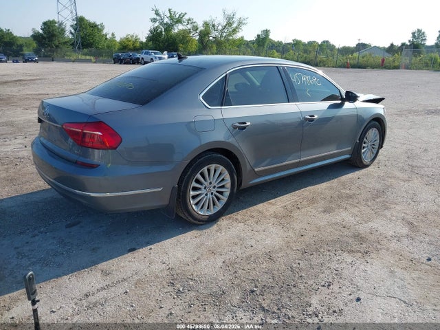 2016 Volkswagen Passat 1.8t Se მანქანა იყიდება აუქციონზე, vin: 1VWBS7A39GC038451, აუქციონის ნომერი: 45798690
