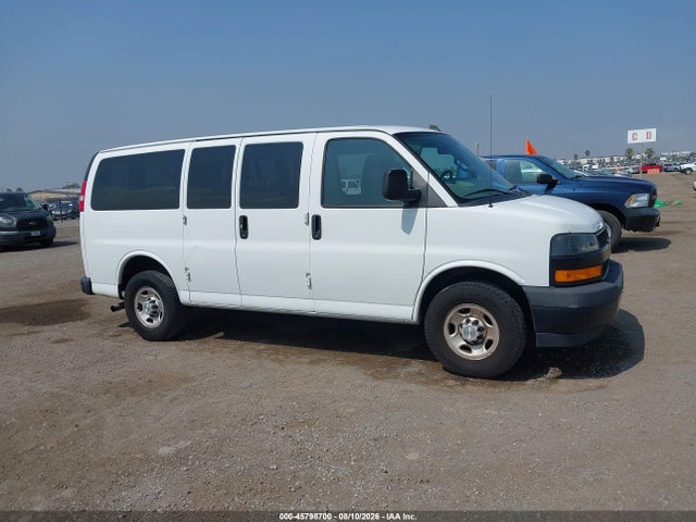 Chevrolet Express 2500 Ls 2019 1GAWGEFG3K1289923 Image 14