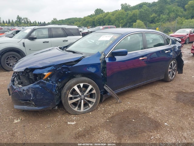 Продаж на аукціоні авто 2017 Nissan Altima 2.5 Sr, vin: 1N4AL3AP3HC480110, номер лоту: 45798705