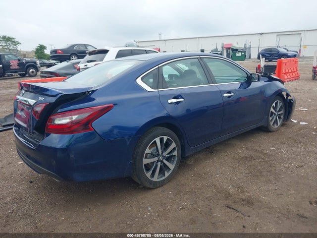 Продаж на аукціоні авто 2017 Nissan Altima 2.5 Sr, vin: 1N4AL3AP3HC480110, номер лоту: 45798705