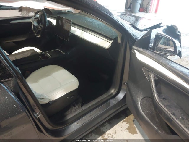 Продаж на аукціоні авто 2023 Tesla Model Y Awd/long Range Dual Motor All-wheel Drive, vin: 7SAYGDEE6PF854497, номер лоту: 45798755