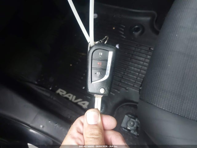 45798800 :رقم المزاد ، 2T3F1RFV1LW097997 vin ، 2020 Toyota Rav4 Le مزاد بيع