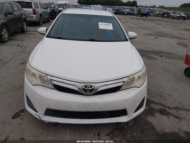 45798809 :رقم المزاد ، 4T4BF1FKXER364319 vin ، 2014 Toyota Camry Le مزاد بيع
