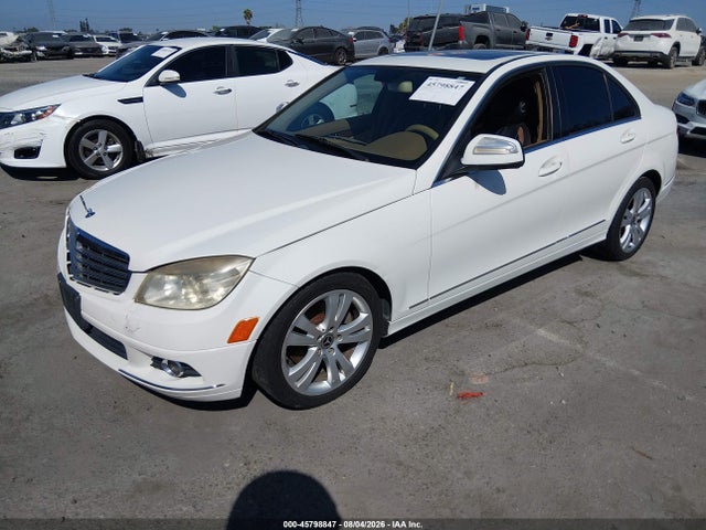 45798847 :رقم المزاد ، WDDGF54X08F016778 vin ، 2008 Mercedes-benz C 300 Luxury/sport مزاد بيع