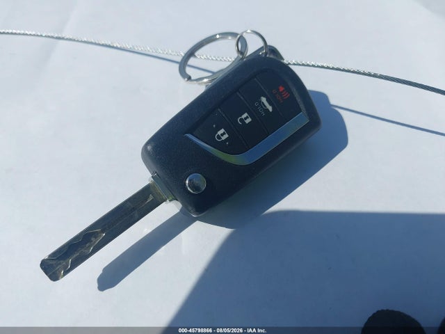 5YFB4MDE6SP244545 Toyota COROLLA LE