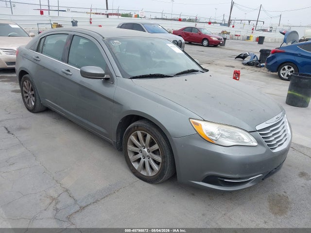 45798872 :رقم المزاد ، 1C3CCBBB7CN120632 vin ، 2012 Chrysler 200 Touring مزاد بيع