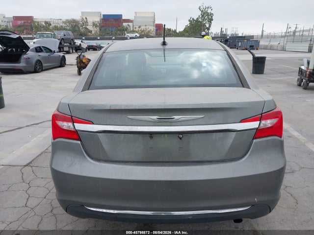 45798872 :رقم المزاد ، 1C3CCBBB7CN120632 vin ، 2012 Chrysler 200 Touring مزاد بيع