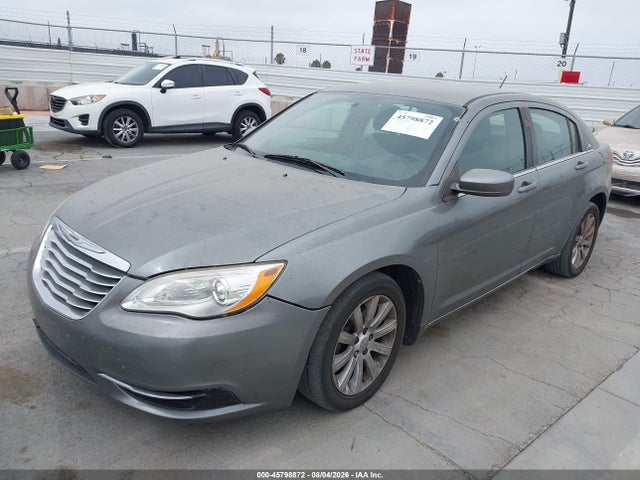 45798872 :رقم المزاد ، 1C3CCBBB7CN120632 vin ، 2012 Chrysler 200 Touring مزاد بيع