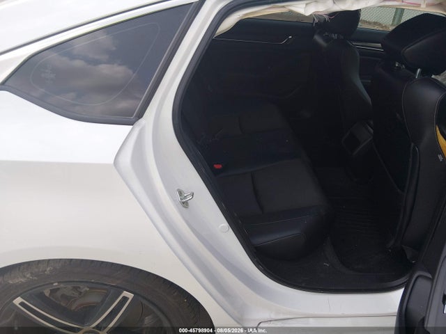 1HGCV3F23NA005785 Honda Accord Hybrid Sport