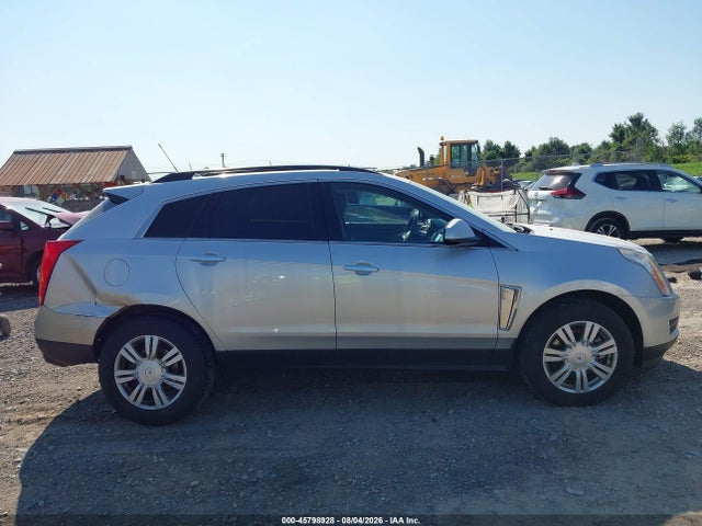 45798928 :رقم المزاد ، 3GYFNAE31FS556835 vin ، 2015 Cadillac Srx Standard مزاد بيع