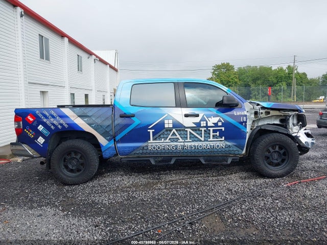 5TFDW5F19JX740989 Toyota Tundra Sr5 5.7l V8