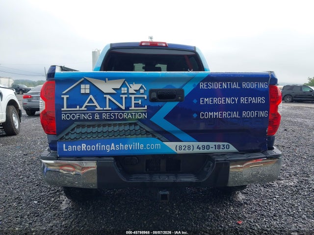 5TFDW5F19JX740989 Toyota Tundra Sr5 5.7l V8