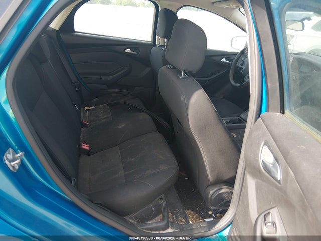 1FADP3K26FL347715 Ford FOCUS SE