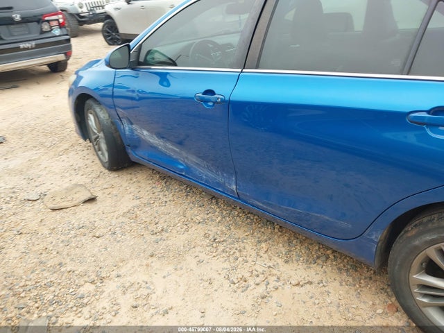 2017 Toyota Camry Se მანქანა იყიდება აუქციონზე, vin: 4T1BF1FK1HU699533, აუქციონის ნომერი: 45799007