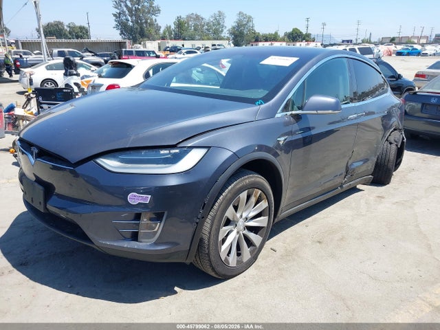 Tesla Model X 100d/75d/long Range 2019 5YJXCBE25KF182052 Image 2