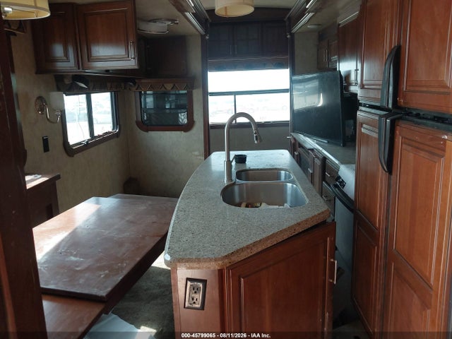 2014 Keystone Rv 378 Rl მანქანა იყიდება აუქციონზე, vin: 4YDF37828EA710018, აუქციონის ნომერი: 45799065