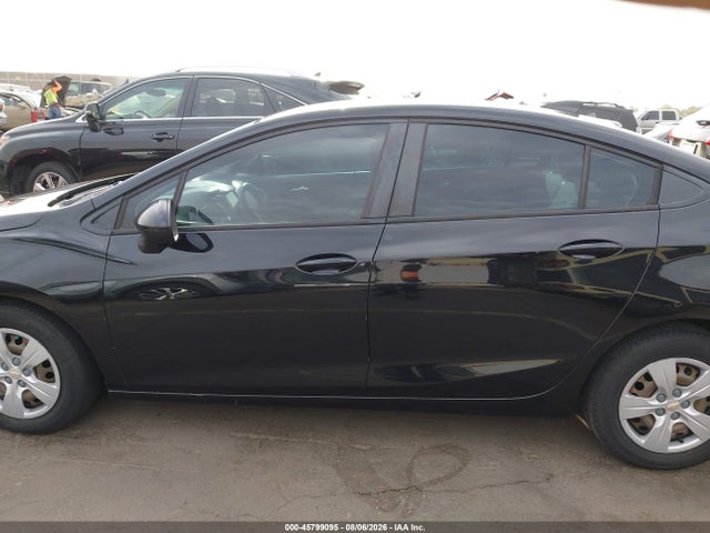 Chevrolet Cruze Ls Auto 2018 1G1BC5SMXJ7187245 Image 14